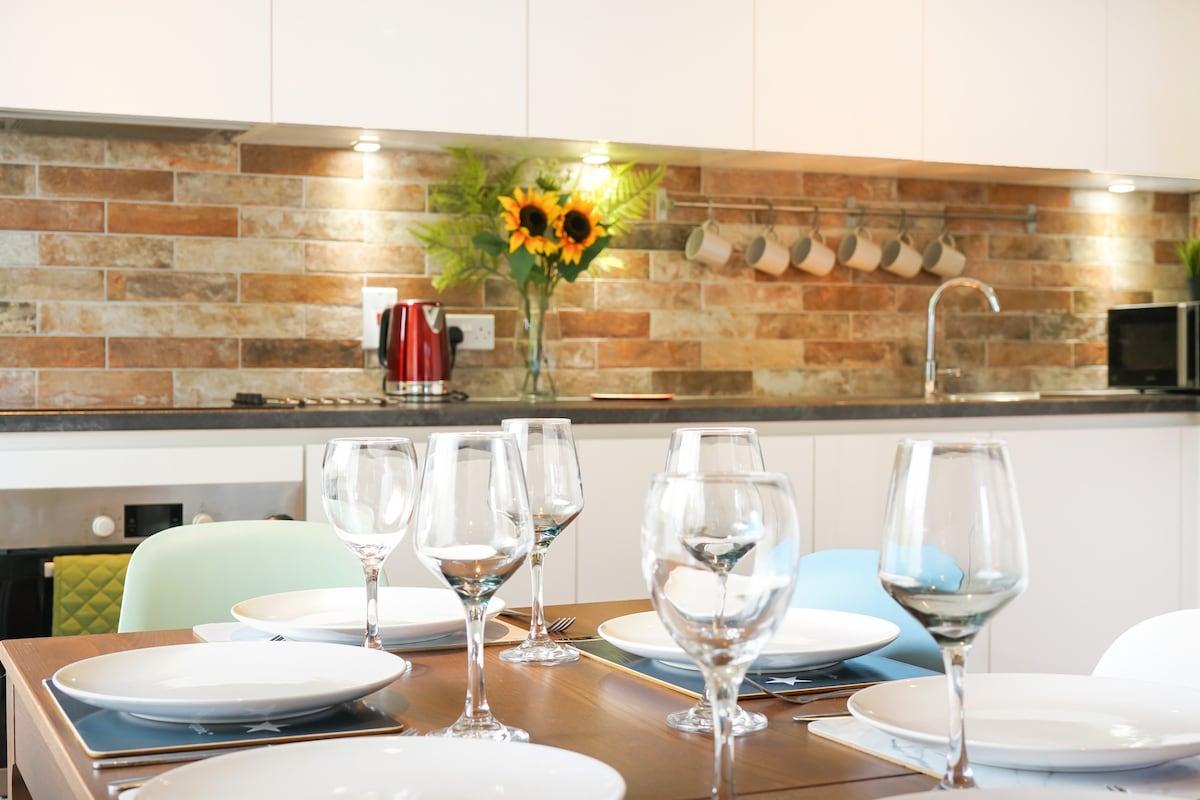 Stylish 2-Bed Flat Near Central London4