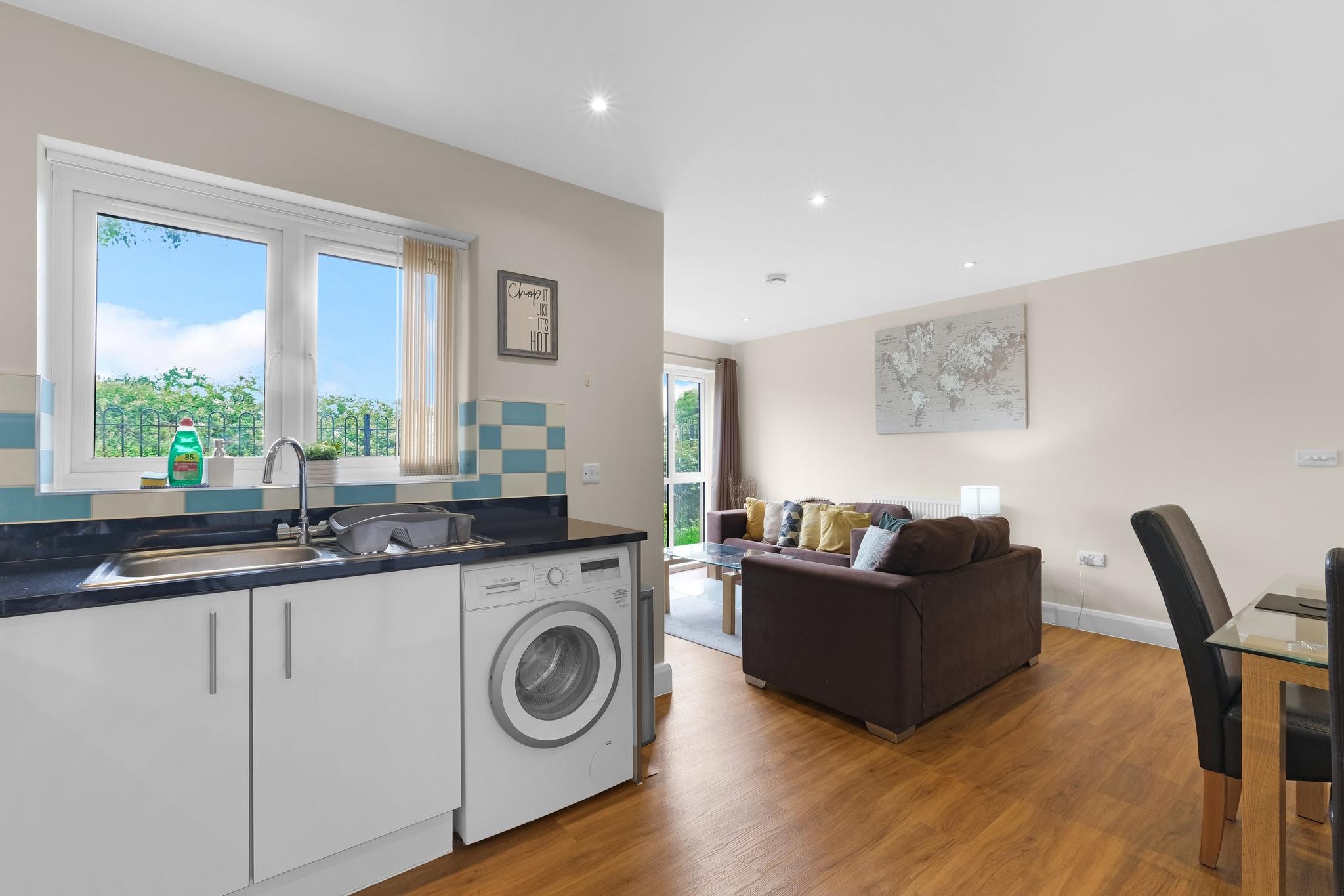 Heathrow Living 2BDR 2BA Apt by 360 Stays - Apt 025