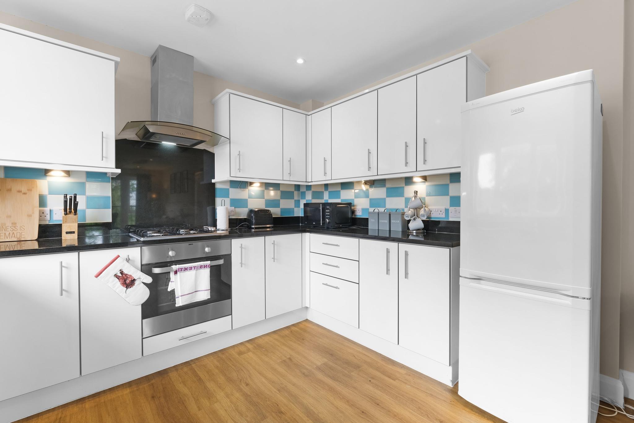 Heathrow Living 2BDR 2BA Apt by 360 Stays - Apt 113