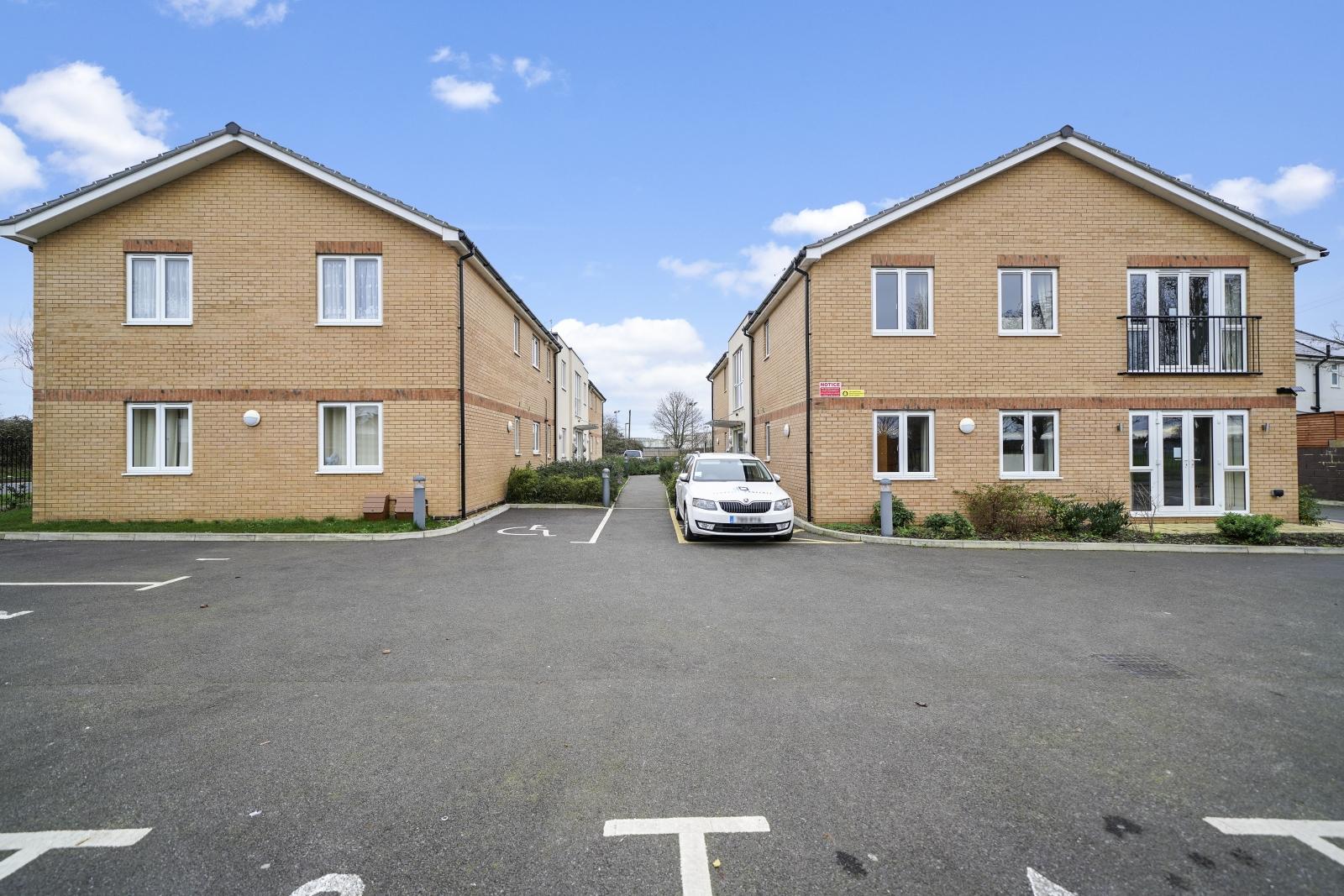 Heathrow Living 2BDR 2BA Apt by 360 Stays - Apt 066