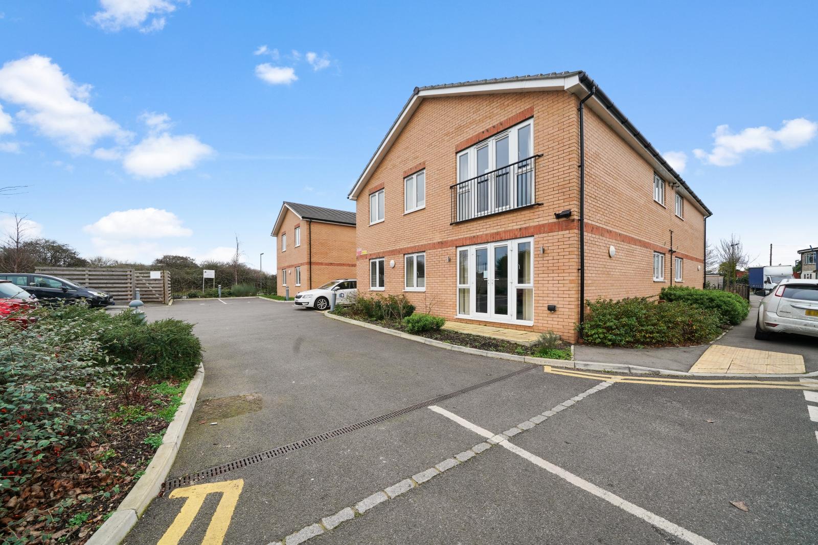 Heathrow Living 2BDR 2BA Apt by 360 Stays - Apt 102